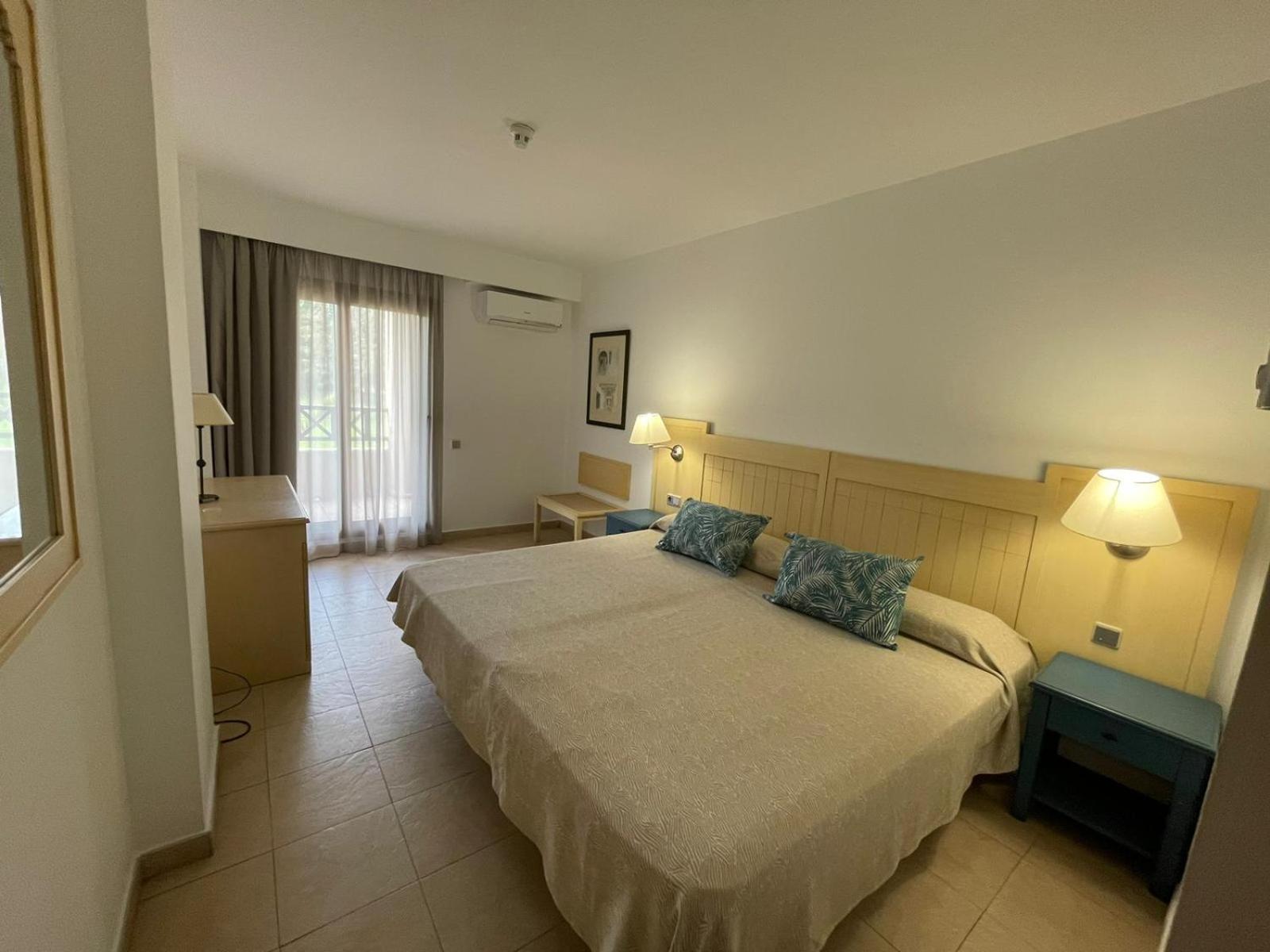 Planta Baja En Jardines De Isla Canela Ngoại thất bức ảnh